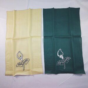 Vintage Calla lily flower Linen Embroidered Tea Towels Yellow & Green Set Of 2